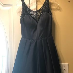 Hoco dresses from Sherri Hill, Macy’s & Dillard’s.